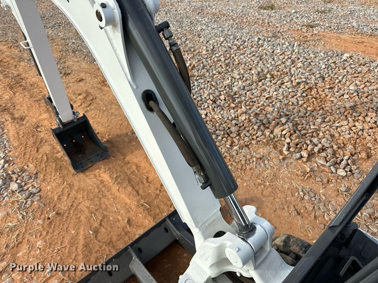 image for item EJ5043 2014 Bobcat  324M mini excavator