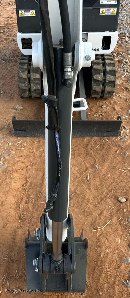 image for item EJ5043 2014 Bobcat  324M mini excavator