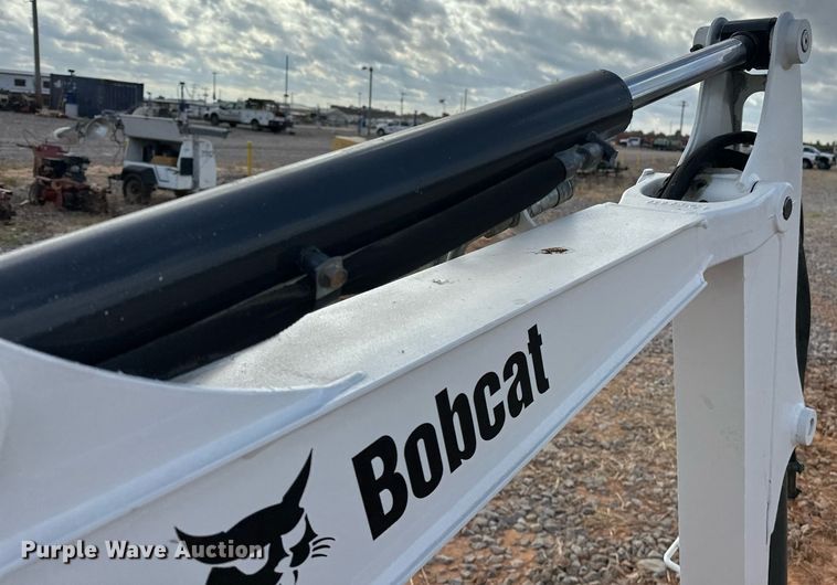 image for item EJ5043 2014 Bobcat  324M mini excavator