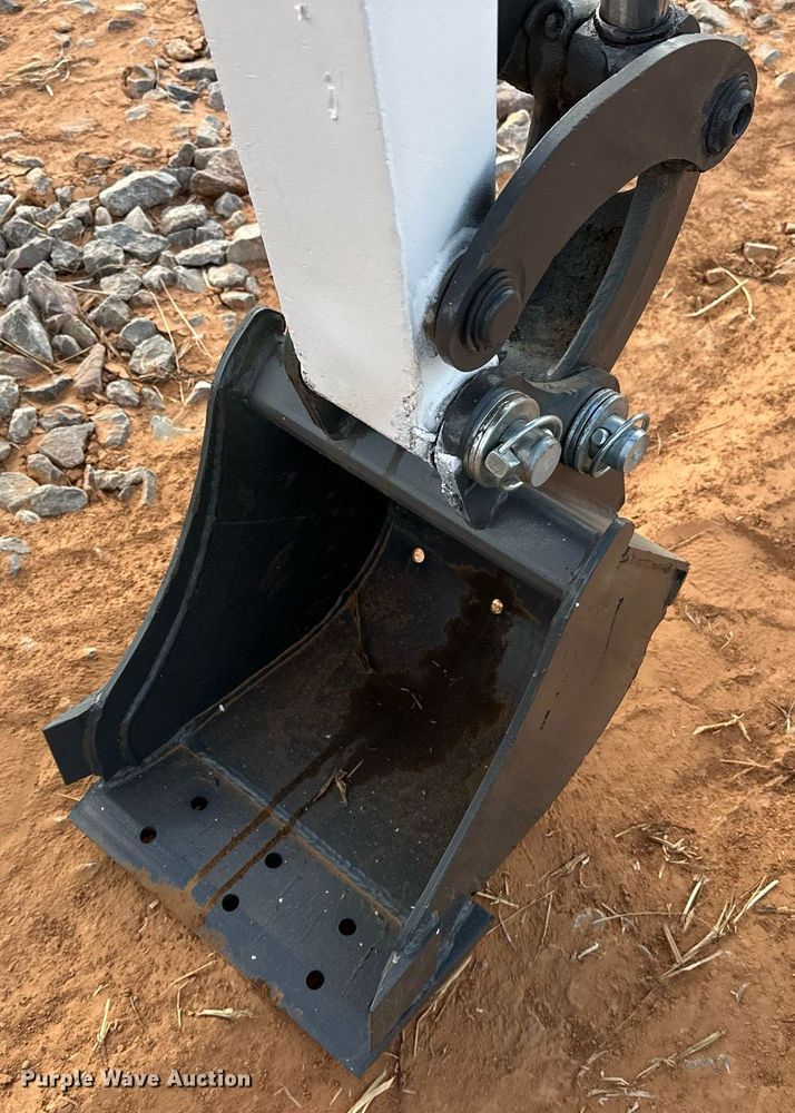 image for item EJ5043 2014 Bobcat  324M mini excavator