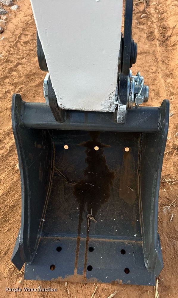 image for item EJ5043 2014 Bobcat  324M mini excavator