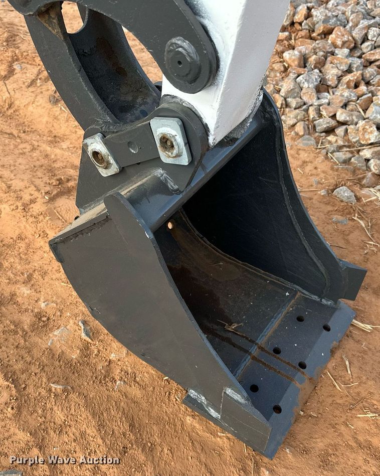 image for item EJ5043 2014 Bobcat  324M mini excavator