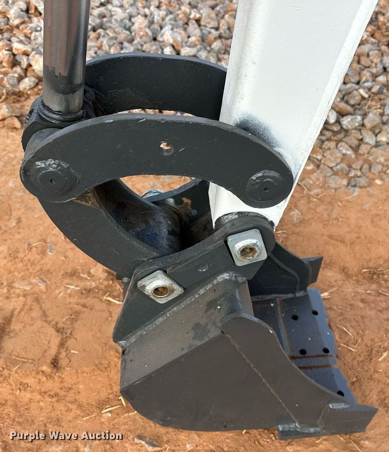 image for item EJ5043 2014 Bobcat  324M mini excavator