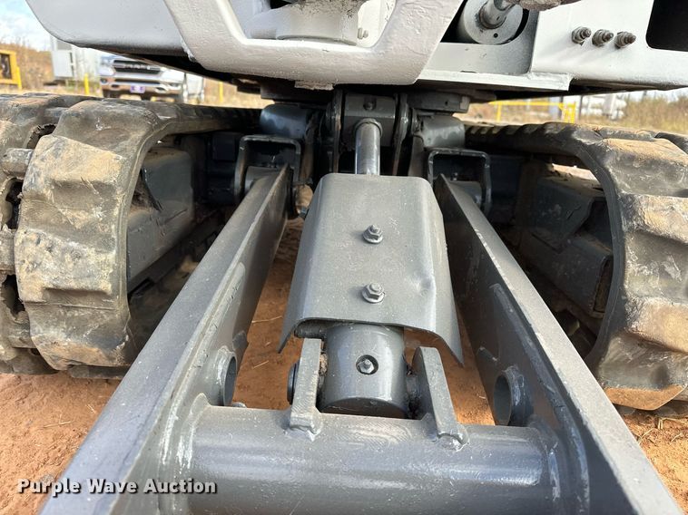 image for item EJ5043 2014 Bobcat  324M mini excavator