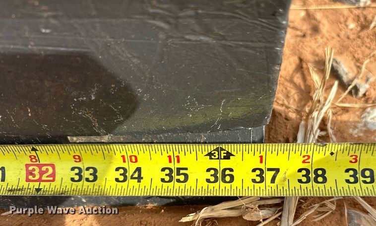 image for item EJ5043 2014 Bobcat  324M mini excavator