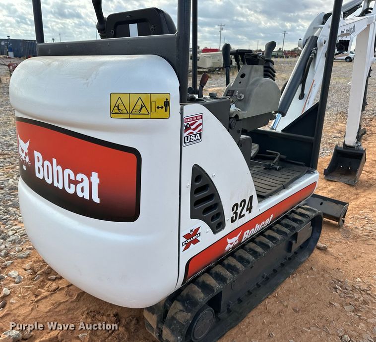 image for item EJ5043 2014 Bobcat  324M mini excavator