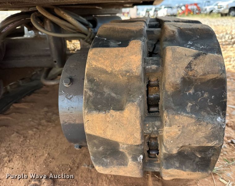 image for item EJ5043 2014 Bobcat  324M mini excavator