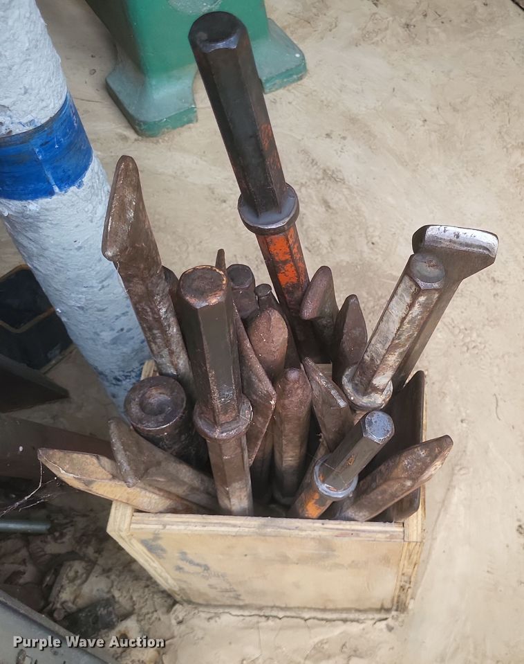 image for item EJ8067 Tools