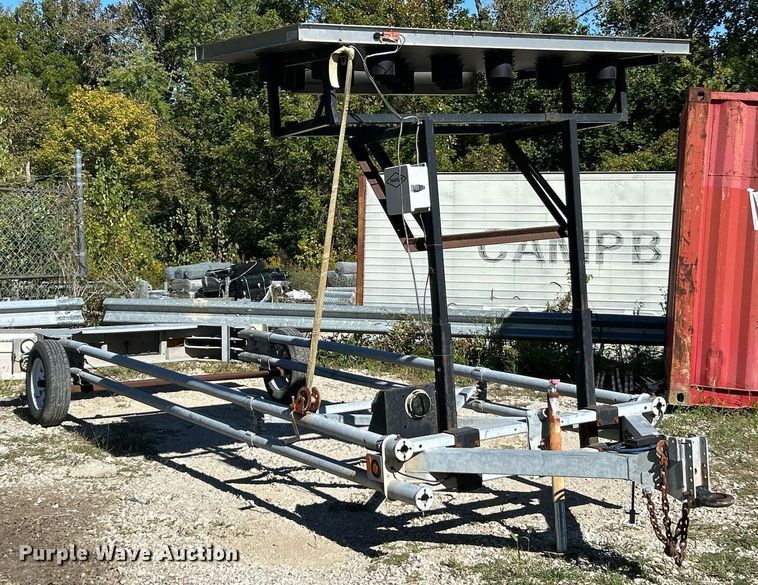 image for item EK3484 2014 Energy Absorption Systems Valtir VTQ-TL3 arrow board trailer