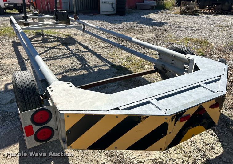 image for item EK3484 2014 Energy Absorption Systems Valtir VTQ-TL3 arrow board trailer