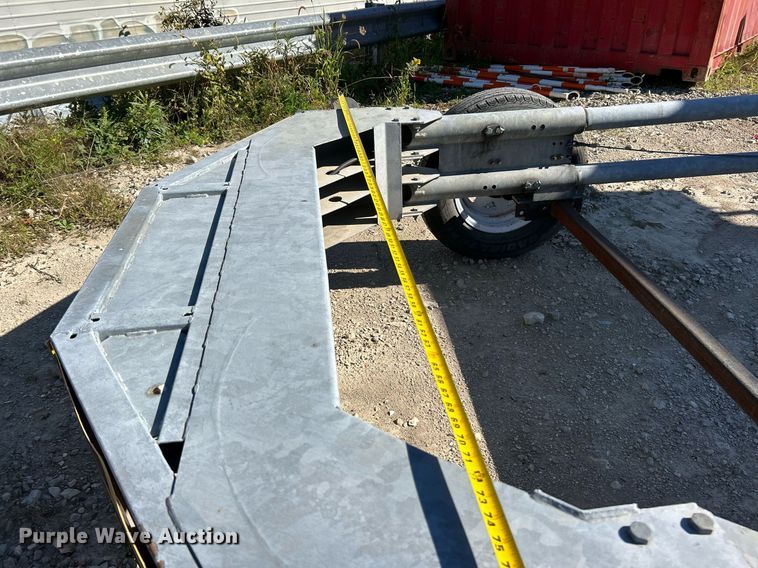 image for item EK3484 2014 Energy Absorption Systems Valtir VTQ-TL3 arrow board trailer