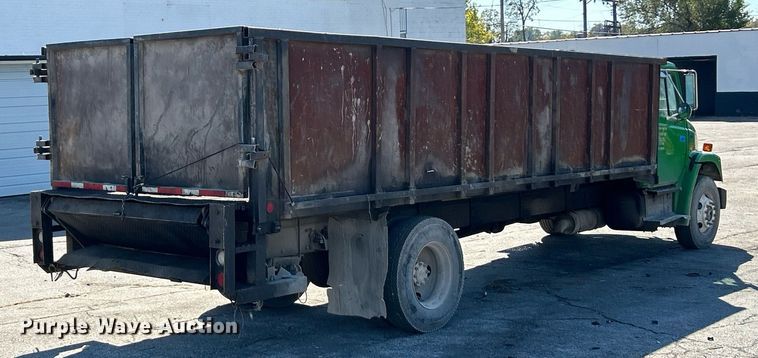 image for item EK3597 2003 Freightliner FL70  flatbed truck