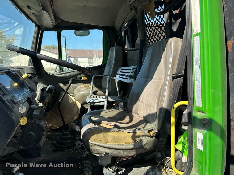 image for item EK3597 2003 Freightliner FL70  flatbed truck