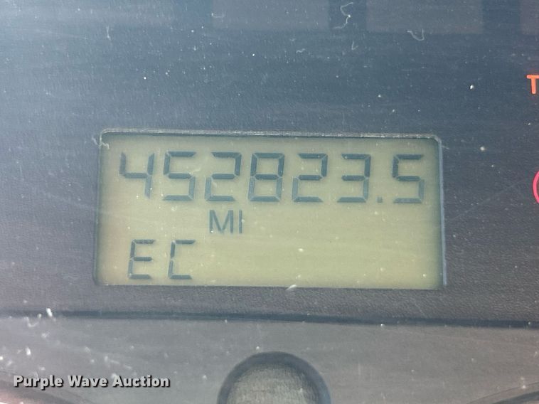 image for item EK3597 2003 Freightliner FL70  flatbed truck