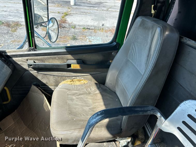 image for item EK3597 2003 Freightliner FL70  flatbed truck