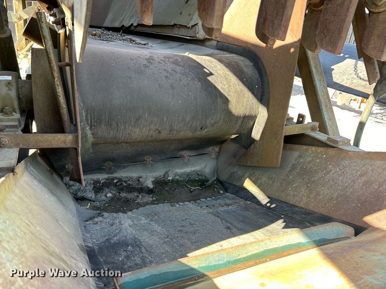 image for item EK3599 Powerscreen Turbo Cheiftain  screening plant