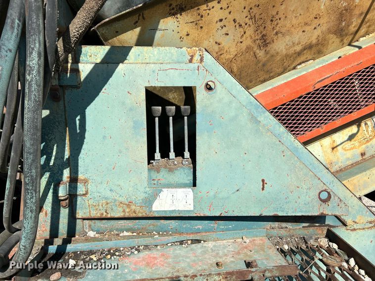 image for item EK3599 Powerscreen Turbo Cheiftain  screening plant