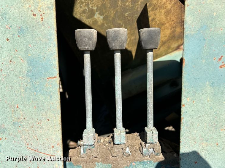 image for item EK3599 Powerscreen Turbo Cheiftain  screening plant