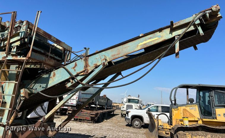 image for item EK3599 Powerscreen Turbo Cheiftain  screening plant