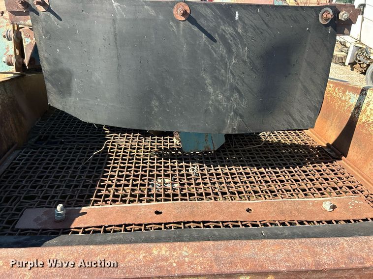 image for item EK3599 Powerscreen Turbo Cheiftain  screening plant