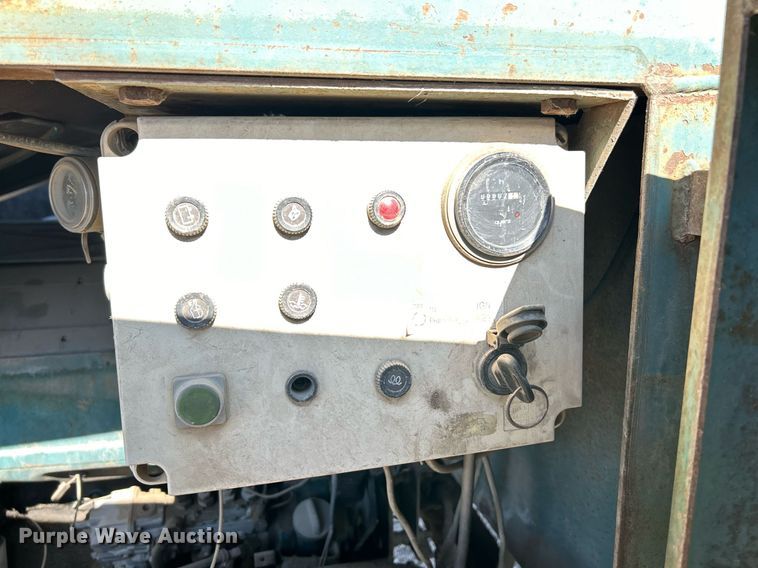 image for item EK3599 Powerscreen Turbo Cheiftain  screening plant