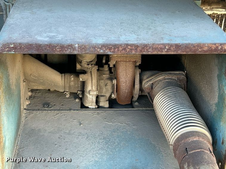 image for item EK3599 Powerscreen Turbo Cheiftain  screening plant