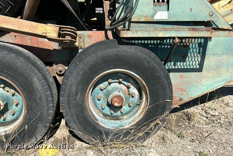 image for item EK3599 Powerscreen Turbo Cheiftain  screening plant