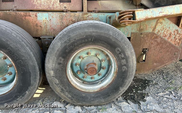 image for item EK3599 Powerscreen Turbo Cheiftain  screening plant