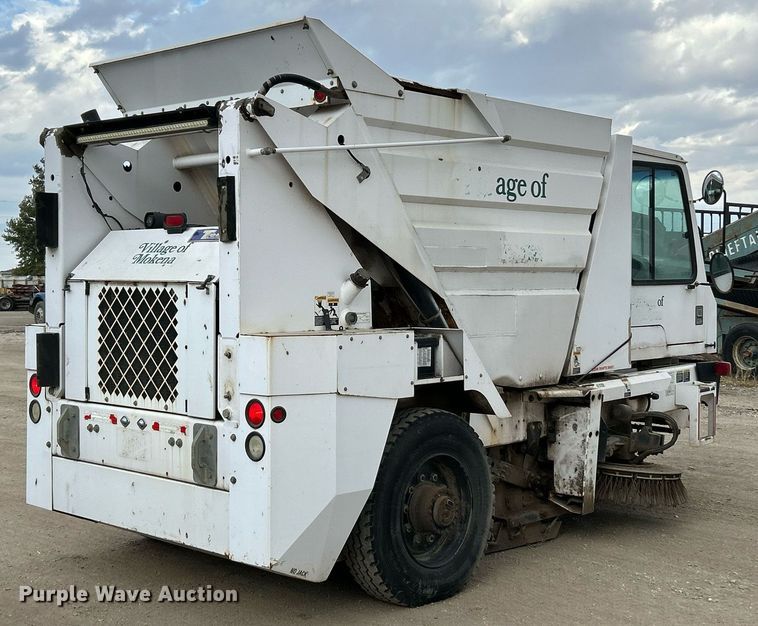 image for item EK3601 2008 Allianz 3000 street sweeper
