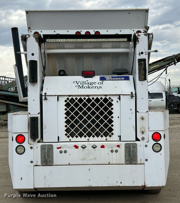image for item EK3601 2008 Allianz 3000 street sweeper
