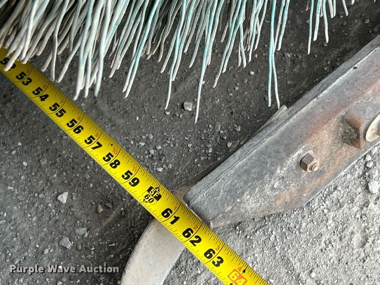 image for item EK3601 2008 Allianz 3000 street sweeper