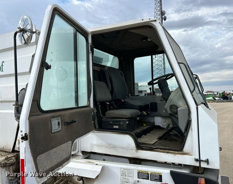 image for item EK3601 2008 Allianz 3000 street sweeper