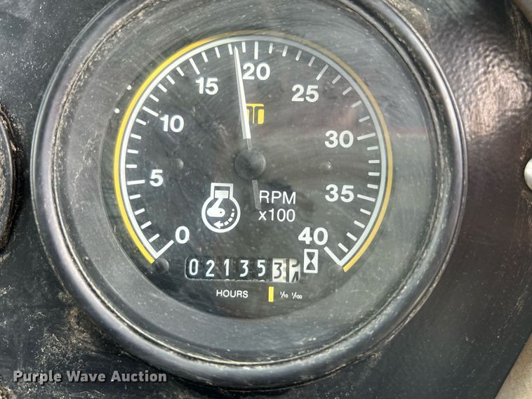 image for item EK3601 2008 Allianz 3000 street sweeper