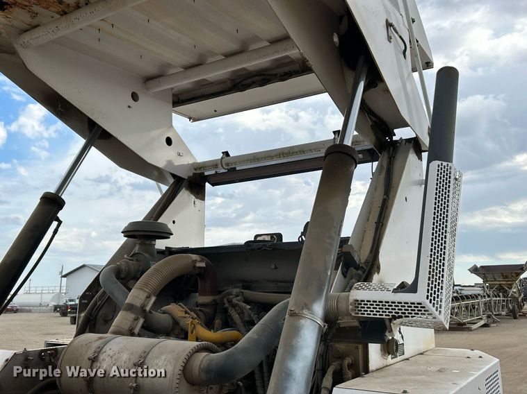 image for item EK3601 2008 Allianz 3000 street sweeper