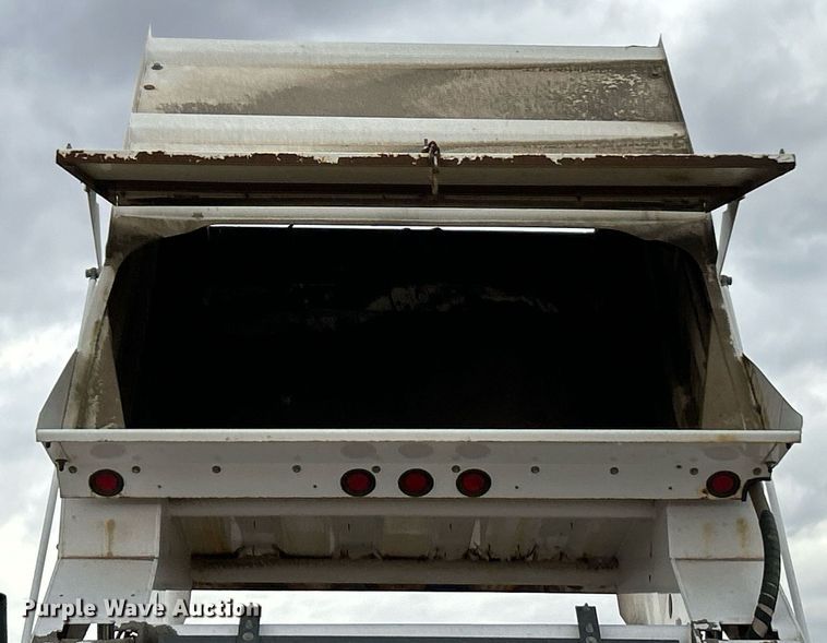 image for item EK3601 2008 Allianz 3000 street sweeper