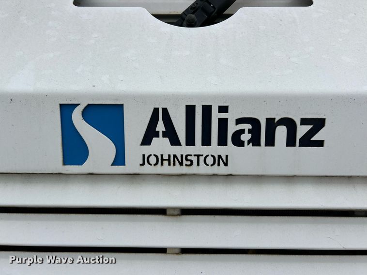 image for item EK3601 2008 Allianz 3000 street sweeper