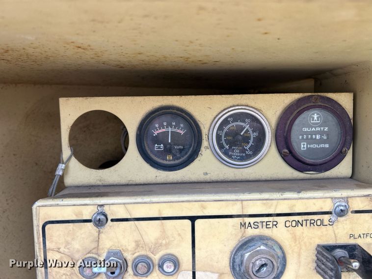 image for item EK3604 1997 JLG 80HX boom lift