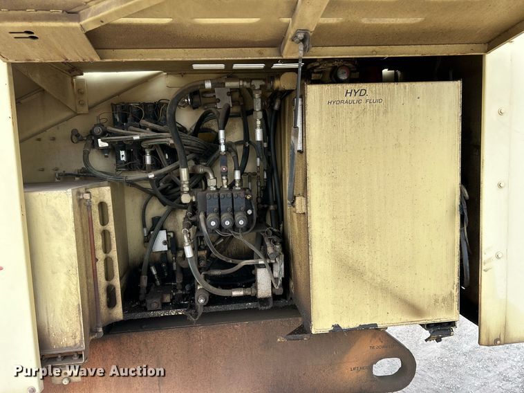 image for item EK3604 1997 JLG 80HX boom lift