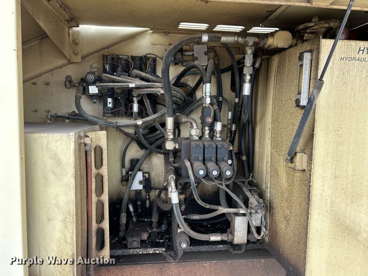 image for item EK3604 1997 JLG 80HX boom lift