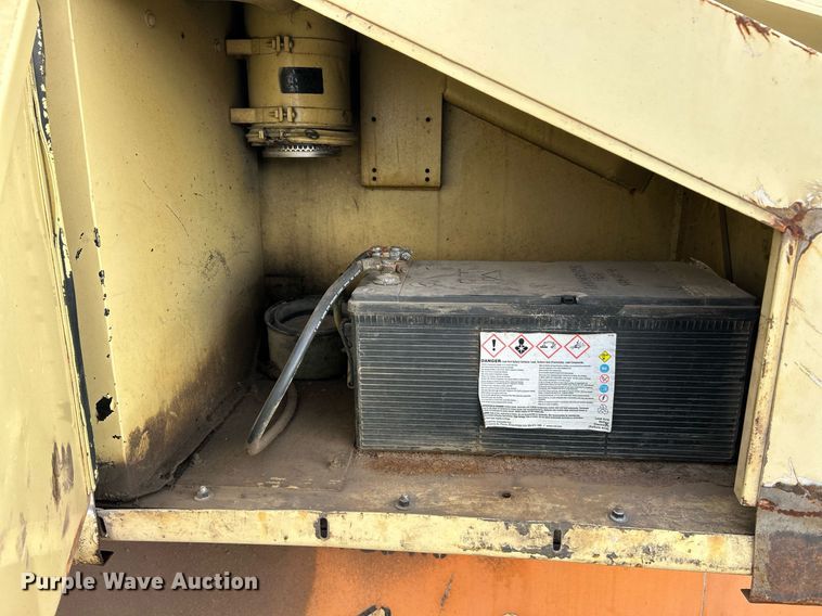 image for item EK3604 1997 JLG 80HX boom lift