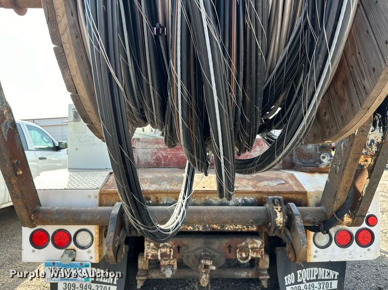 image for item EN2528 2005 International 4300 bucket truck