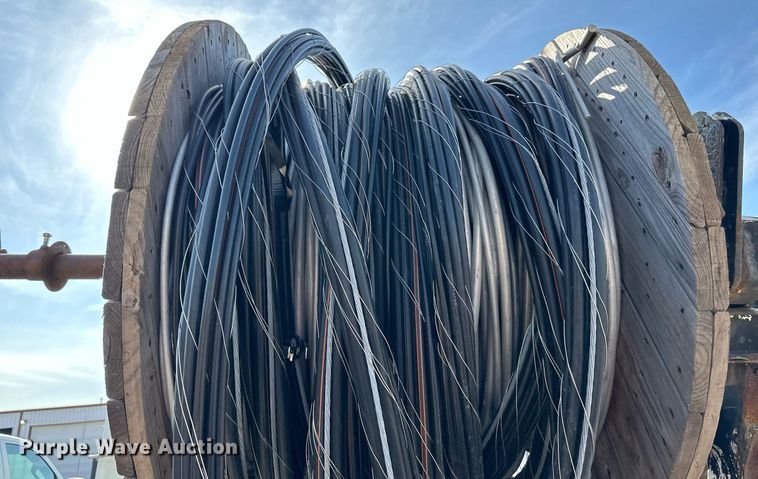 image for item EN2528 2005 International 4300 bucket truck