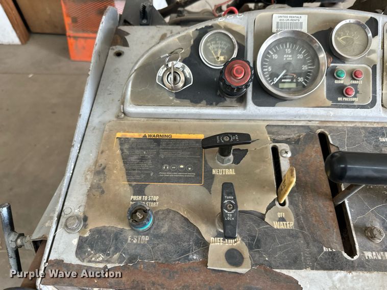 image for item EN2538 Norton C4426SD concrete saw