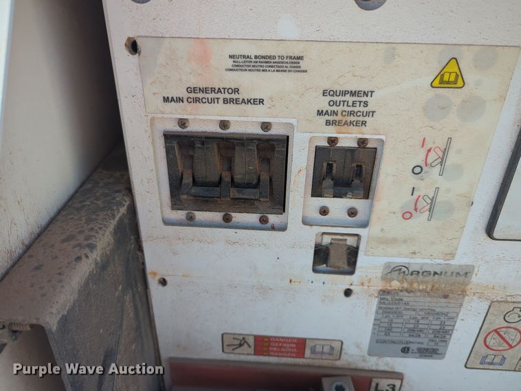 image for item EQ2259 2011 Magnum MLG25 generator