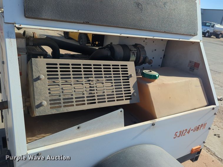 image for item EQ2259 2011 Magnum MLG25 generator