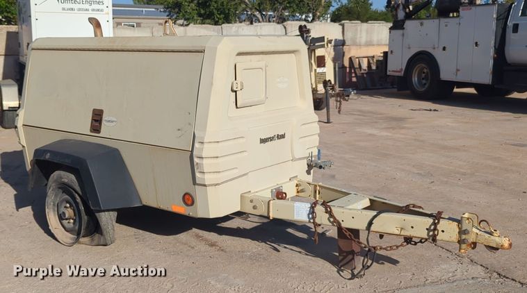 image for item EQ2262 2008 Doosan P185WJD air compressor