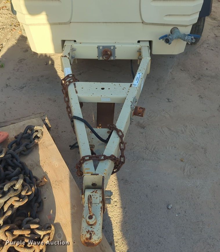 image for item EQ2262 2008 Doosan P185WJD air compressor