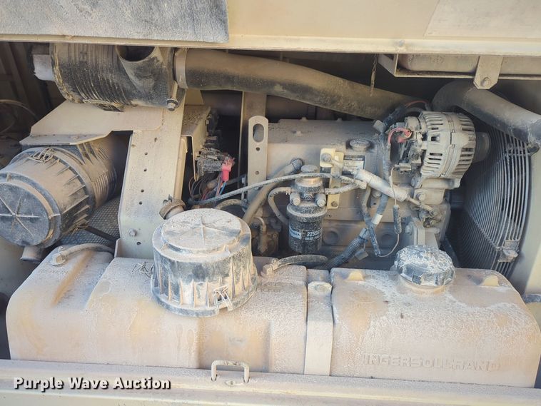 image for item EQ2262 2008 Doosan P185WJD air compressor