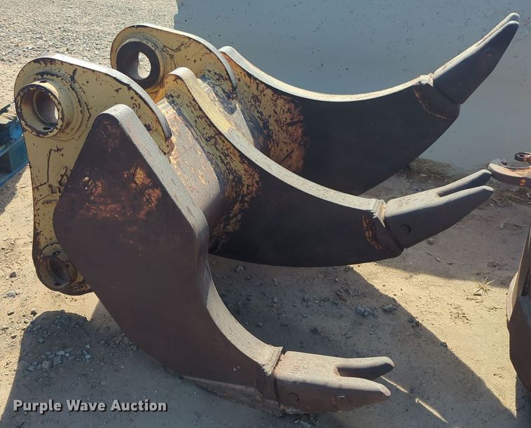 image for item EQ2363 LEA multi-ripper