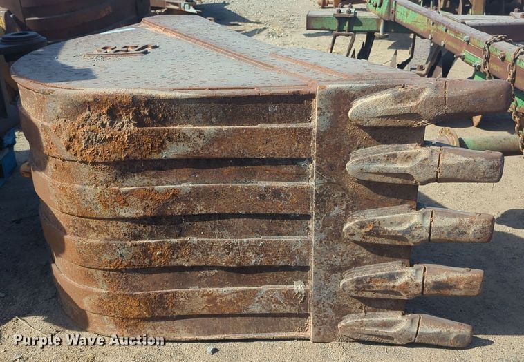 image for item EQ2365 SEC excavator bucket